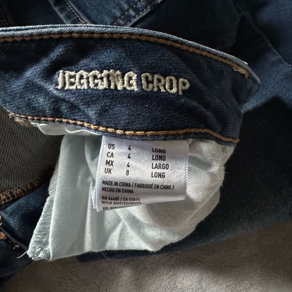 American Eagle - Mid-Rise Super Stretch Crop Jeggings (Capris) - Size 4L - Picture 6 of 6